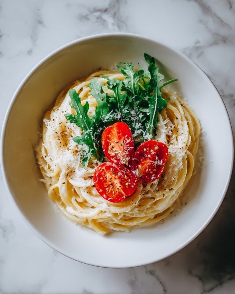 Creamy Avocado Pasta with Cherry Tomatoes and Arugula Recipe